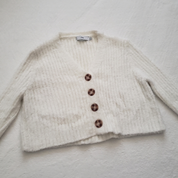 Adika Cream Button Up V-Neck Cardigan Sweater - Picture 4 of 5
